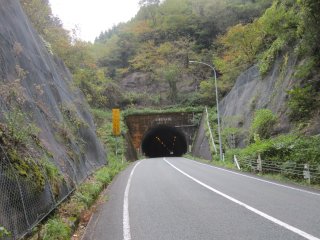 坂本トンネル