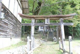長田の嵯峨神社