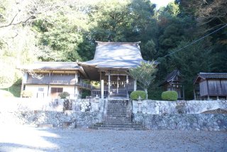 清綱の八幡神社