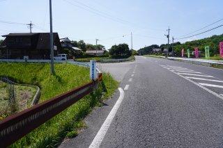 大草川へ向かう