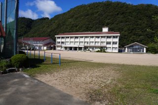 川西小学校