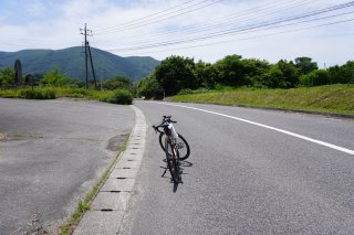 丘を越えると小奴可