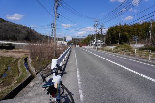 この先は国道１８４号線