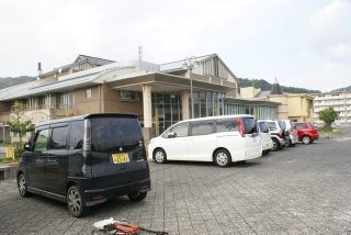 甲田支所の駐車場